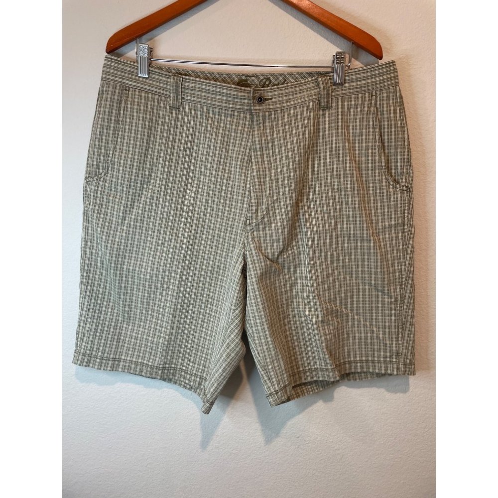 Tommy Bahama Green Plaid Shorts